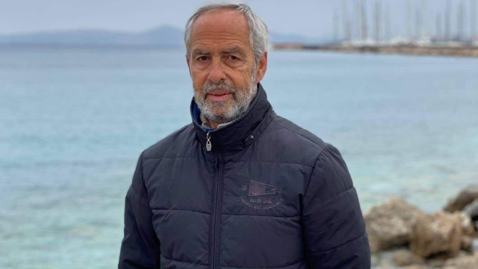Ο Στράτος Σεφτελής
